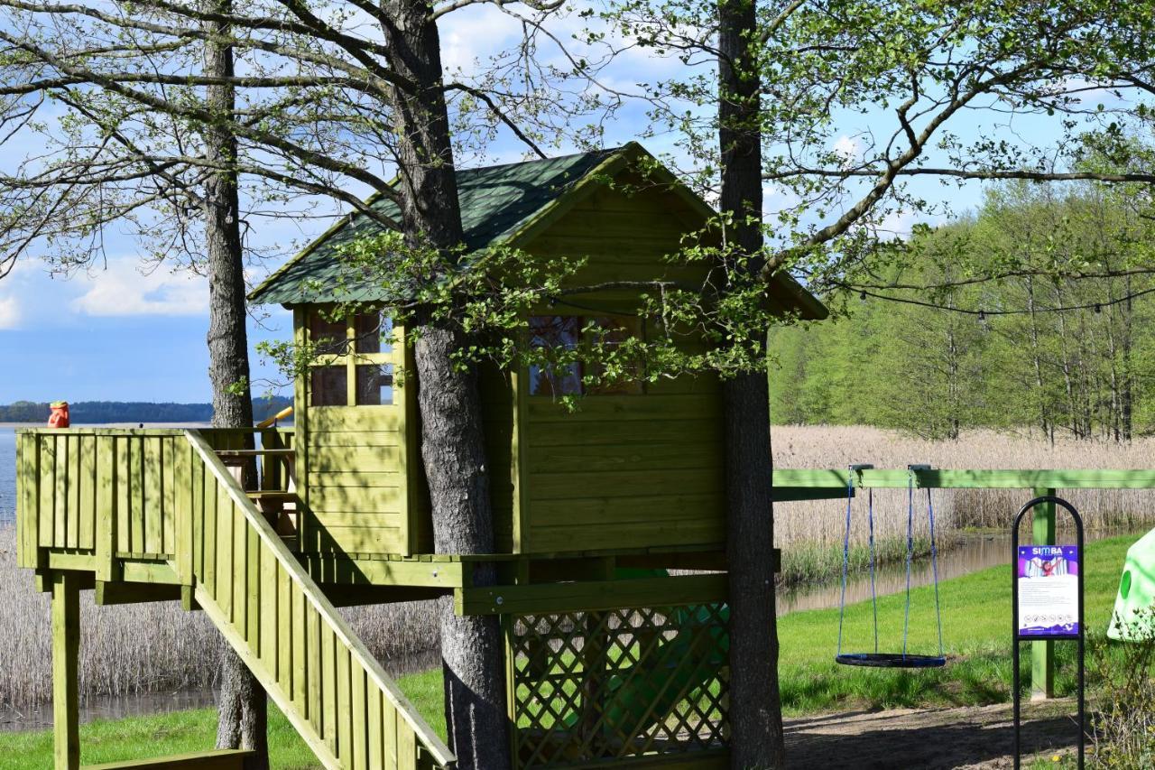 Aura Centrum Wypoczynkowo-rekreacyjne *